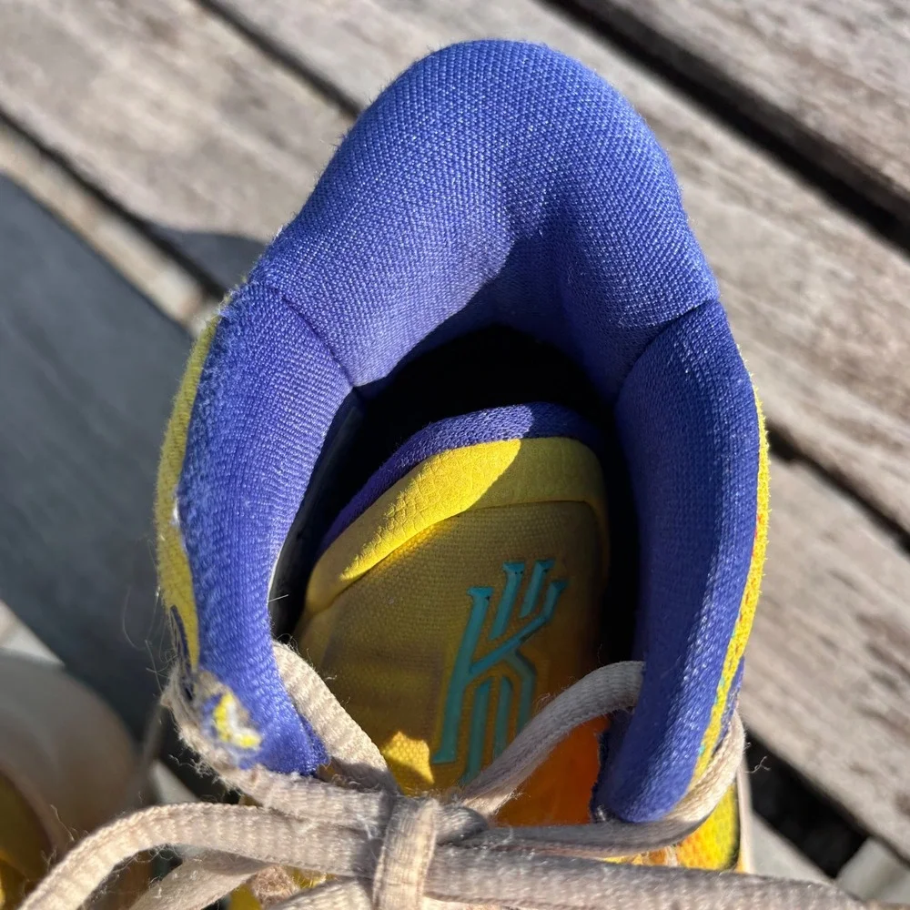 Streetwear Basketball Sneakers Nike Kyrie 7 1 World 1 People 4.5Y Yellow Mesh